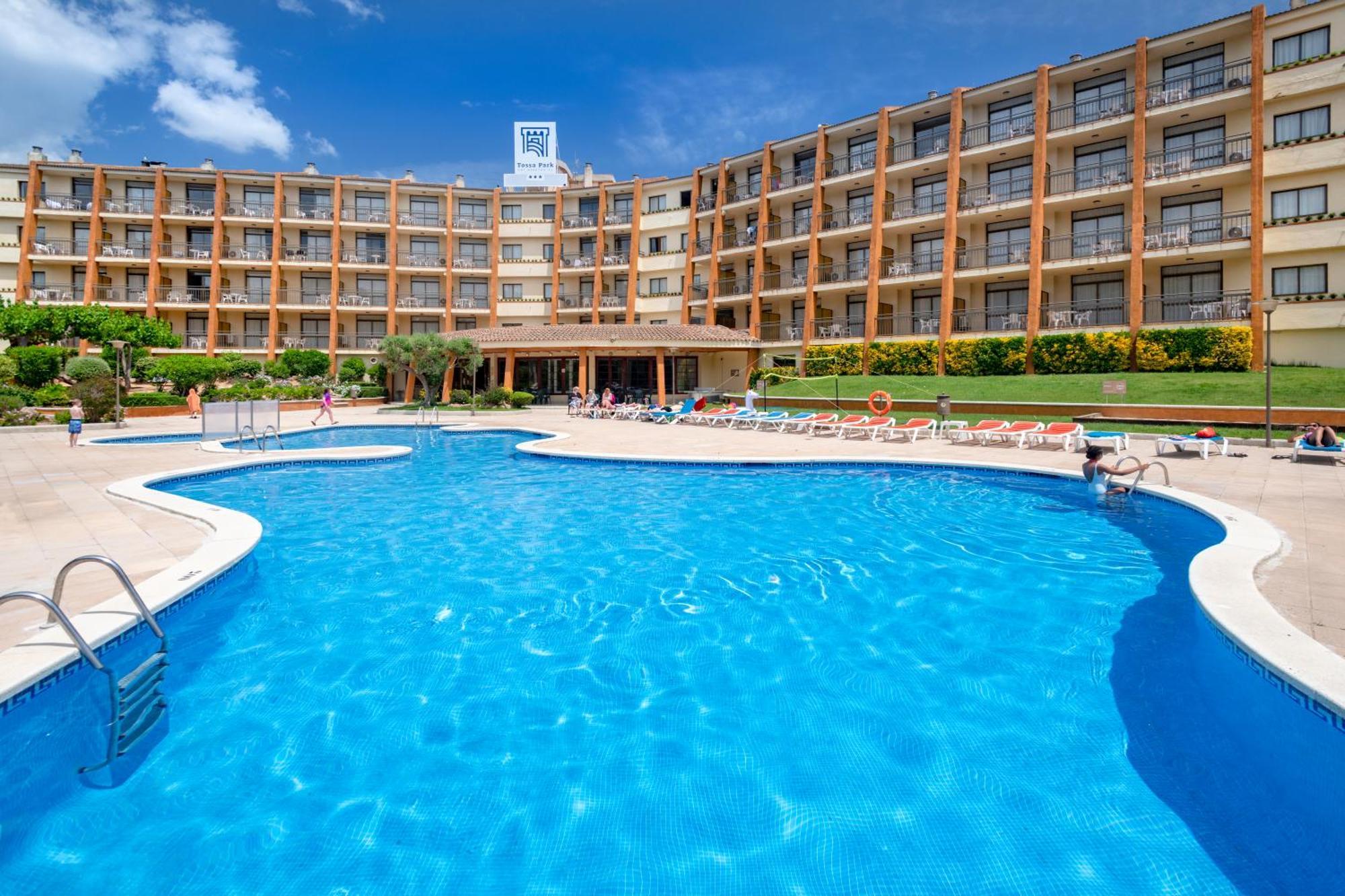 Ght Aparthotel Tossa Park Tossa de Mar Esterno foto